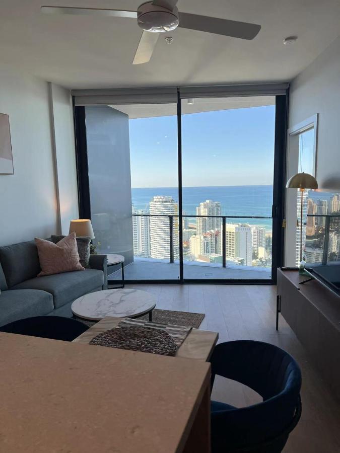 2 Bedroom Luxurious Family Apartment On 40Th Floor With Amazing Ocean Coastline Broadbeach Gold Coast Gc40 Экстерьер фото