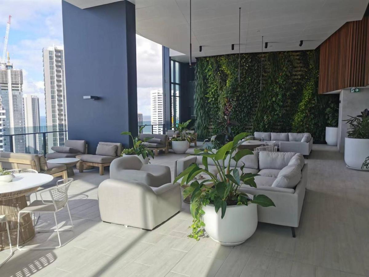2 Bedroom Luxurious Family Apartment On 40Th Floor With Amazing Ocean Coastline Broadbeach Gold Coast Gc40 Экстерьер фото